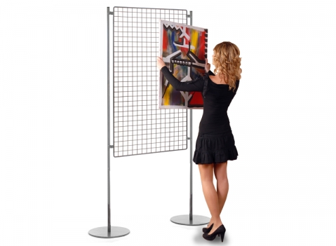 Griglia espositiva autoportante con basi tonde-MODELLA