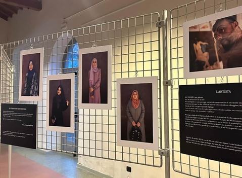 Griglie espositive autoportanti con basi tonde