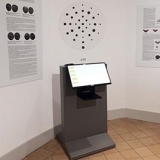 MD-LGMO richiedi preventivo Medagliere Espositore Autoportante Interattivo Rotante MD-LGMO