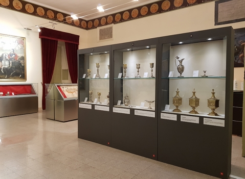 Parete espositiva autoportante modulare e bifacciale per musei, pinacoteche e gallerie d'arte della LINEA OSTENDO