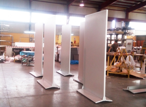 Parete espositiva autoportante modulare e bifacciale per pinacoteche e gallerie d'arte della LINEA OSTENDO foto produzione