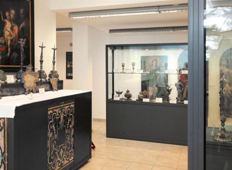 Vetrine espositive per musei della linea Argurion Museo d'Arte Sacra di Scaria