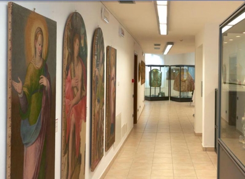 Vetrine espositive per musei della linea Argurion Museo d'Arte Sacra di Scaria